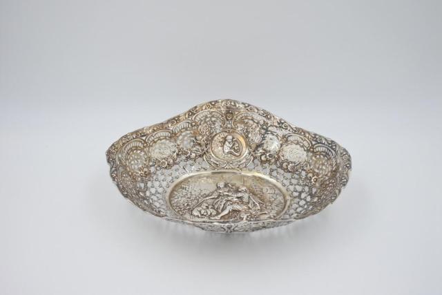 Antieke Zilveren Tablepiece &ndash; Romantische Herderssc&egrave;ne