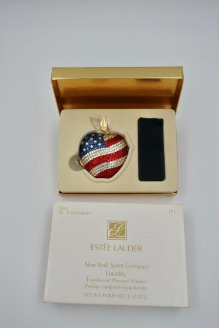 Est&eacute;e Lauder New York Spirit Apple Flag Rhinestone Powder Compact