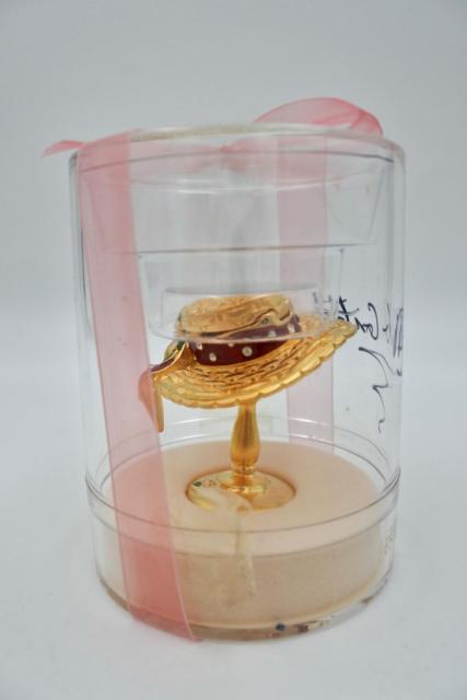 Est&eacute;e Lauder Pleasures Sun Bonnet &ndash; gesigneerd door Bob Conte