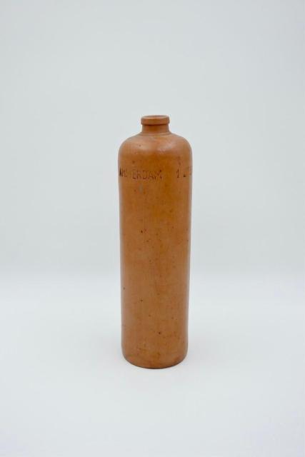 Antieke jeneverfles &ndash; Erven Lucas Bols &ndash; 1 liter