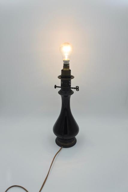Antieke zwarte opaline lamp