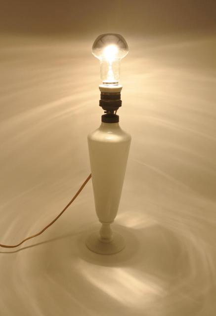 Opaline lamp
