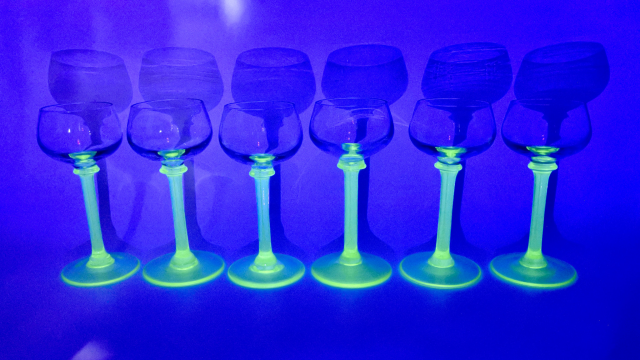 6 Art deco uraniumglas wijnglazen
