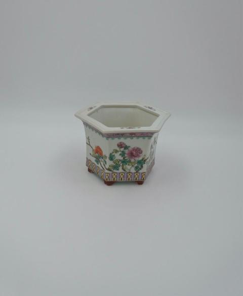 Zeshoekige Chinese bloempot