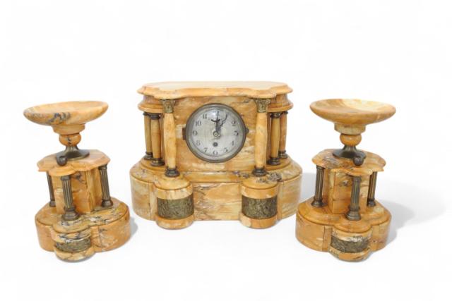 Marble mantelpieces with clock - Empire - 19th century